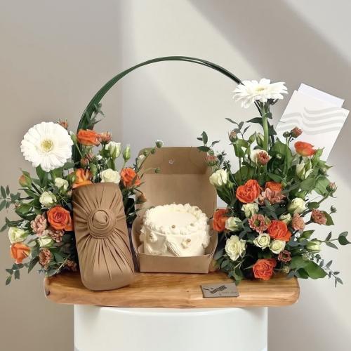 قاعدة خشب طبيعي