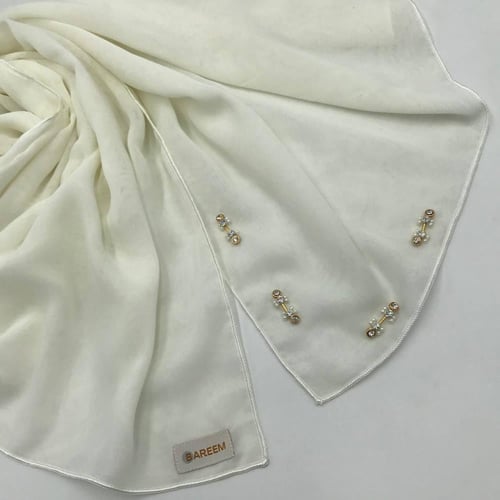 طرحة أصيلة أوف وايت /O3