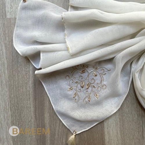 طرحة سلطانة أوف وايت / O3