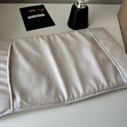 هدية رمضان تحتوي على: سجاده صلاة، شرشف صلاة، غلاف...