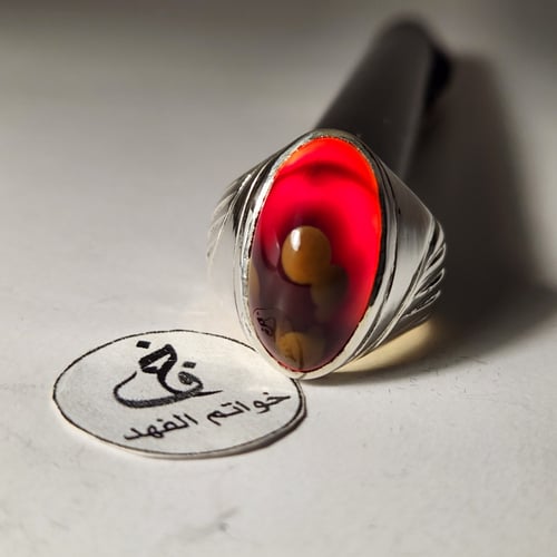 خاتم فضه فخم بحجر شفة العبد سليماني بطن احمر نادر...