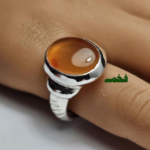 خاتم ملكي فخم بحجر عقيق يماني لون فاخر جدا