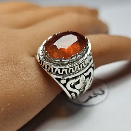 خاتم فضه تصميم فخم حجر ياقوت افريقي طبيعي لون نادر