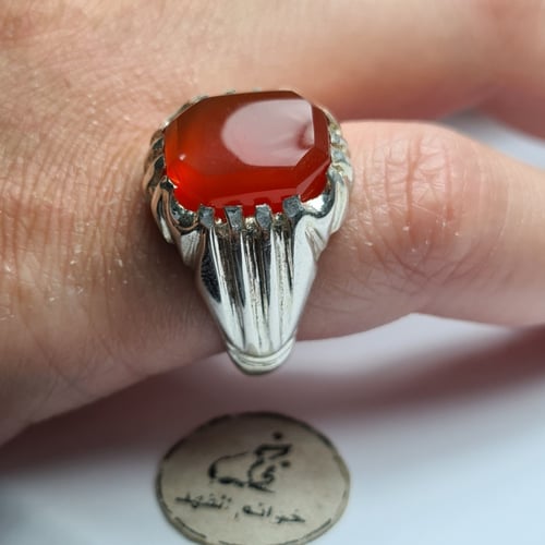 خاتم فضه فاخر بحجر عقيق يمني مميز جدا