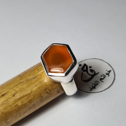 خاتم ملكي فضه فاخر بحجر عقيق يمني طبيعي تصميم خاص...
