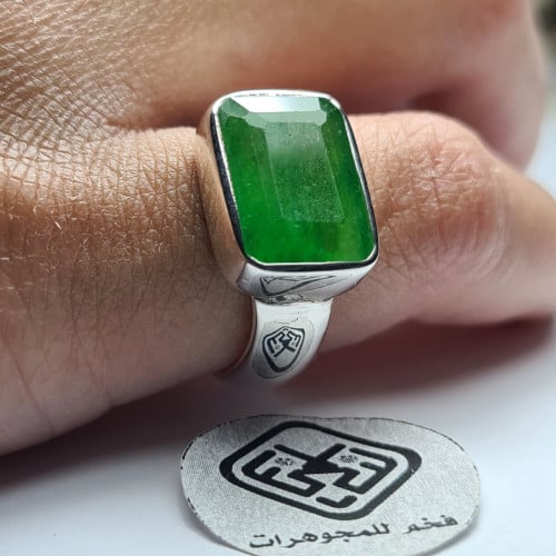 خاتم ملكي فضه فخم بحجر زمرد طبيعي مميز