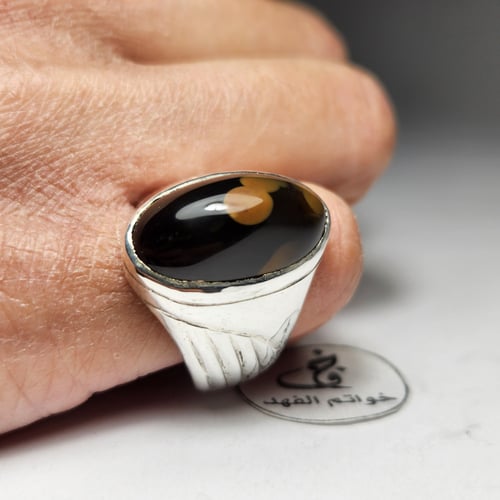 خاتم فضه فخم بحجر شفة العبد سليماني بطن احمر نادر...