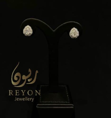 حلق فضه مرصع بالزركون السويسري لون ابيض