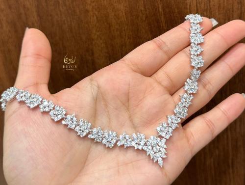 عقد فضة مرصع بالزيركون السويسري تصميم الماس