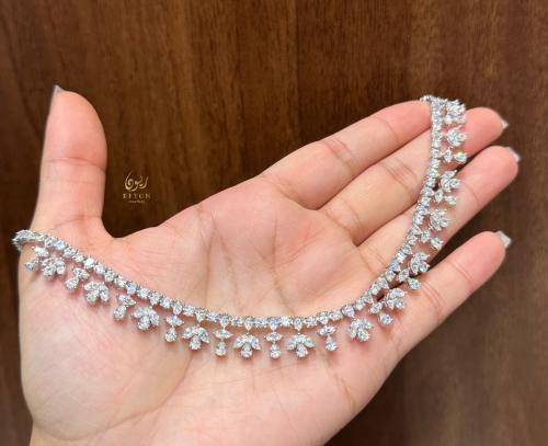 عقد فضة مرصع بالزيركون السويسري تصميم الماس