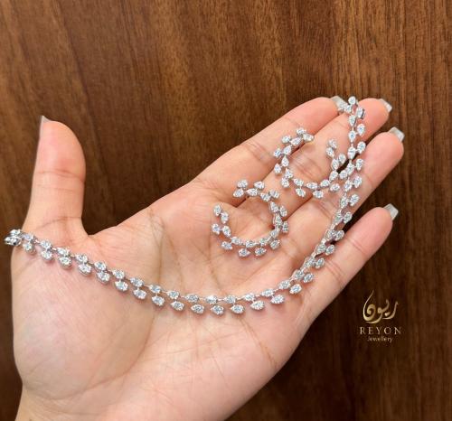 طقم فضة مرصع بالزركون السويسري تصميم الماس
