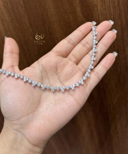 عقد فضه مرصع بالزيركون السويسري تصميم الماس