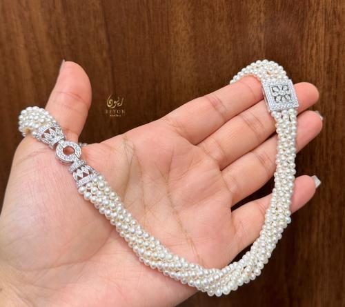 عقد لؤلؤ زراعي مع فضة مرصع بالزيركون السويسري