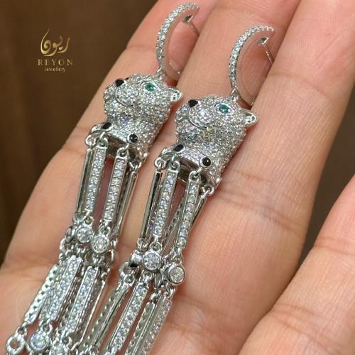 حلق فضه مرصع بالزركون السويسري تصميم الماس