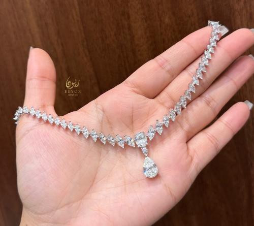 عقد فضة مرصع بالزيركون السويسري تصميم الماس