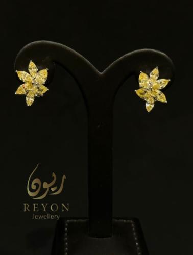 حلق فضه مرصع بالزركون السويسري لون اصفر