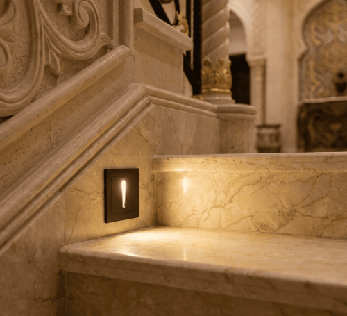 [00105863] LED 3268 BK-WW 5W كشاف درج