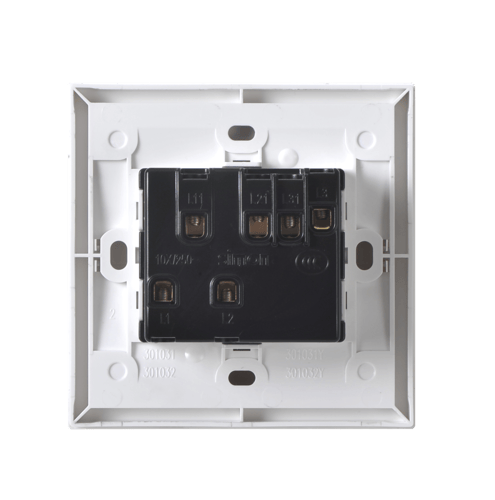 مفتاح ثلاثي عادي فالينسيا ابيض