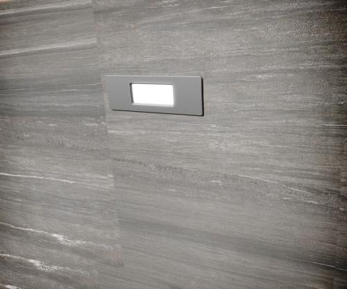 6C1.000.000.LYR7S Grey كشاف درج فوموجالي