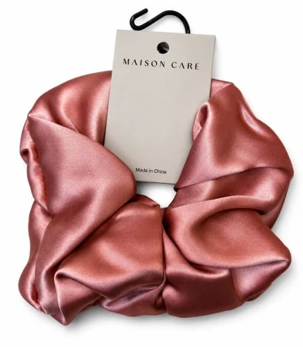 ربطة الشعر الحريرية – Silk Blush Scrunchie