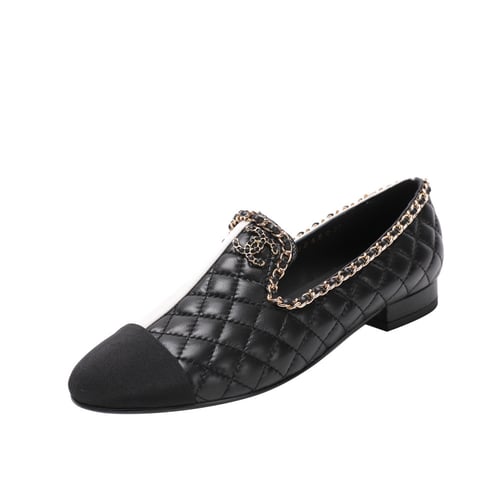 CHANEL فلات شانيل