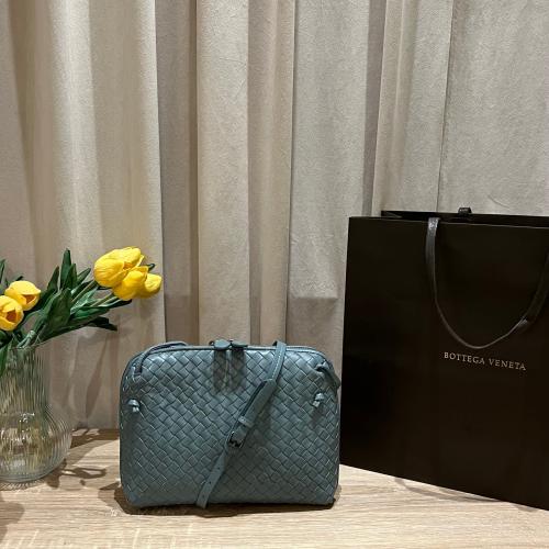 BOTTEGA VENETA ( TWEEDIA )