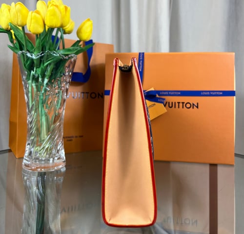 باوتش لويس فيتونا Louis Vuitton