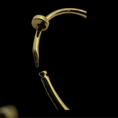 (أكسسوار مطلي)كارتير جست اند كلو ذهبي "Cartier