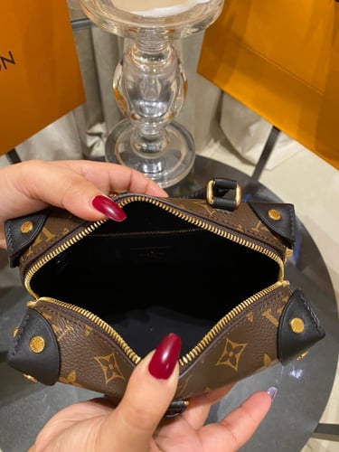 لويس فيتوناLouisi Vuitton