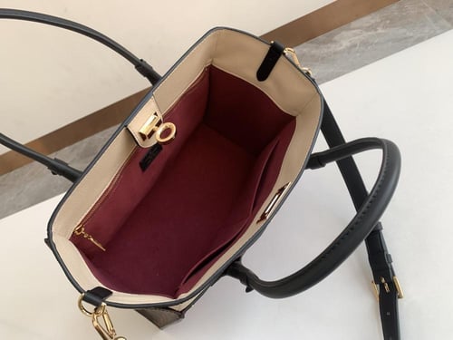 حقيبة On My Side MM