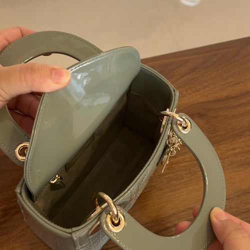 LADY DIOR MINI (17 CM) ليدي ديور ميني مقاس 17 سم