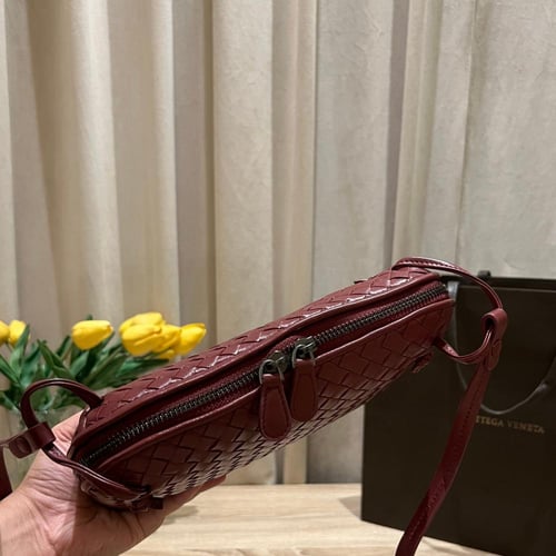 BOTTEGA VENETA ( BACCARA ROSE )