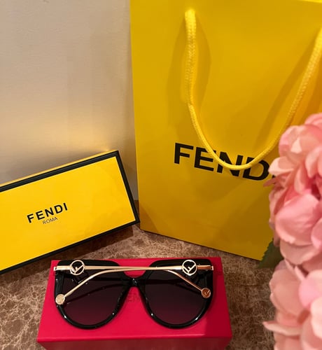 فندي (8-5) FENDI