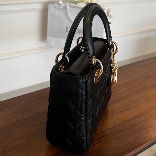 ‏LADY DIOR SMALL SIZE ( 20 CM ) ليدي ديور سمول مقا...