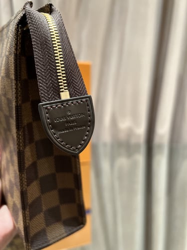 باوتش لويس فيتونا Louis Vuitton