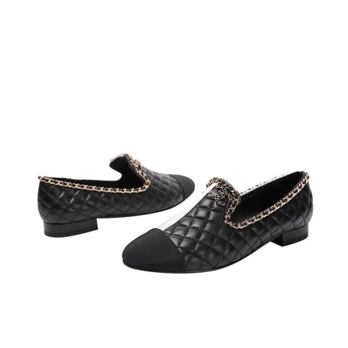 CHANEL فلات شانيل