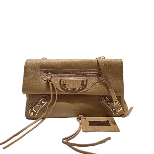 بالنسياقا balenciaga