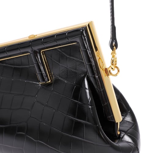 Feondi first crocodile فندوي فيرست