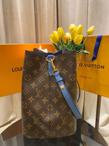 لويس فيتونا Louise Vuitton