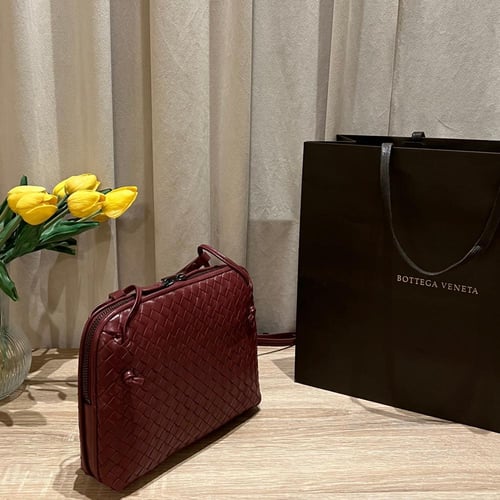 BOTTEGA VENETA ( BACCARA ROSE )