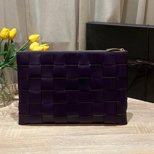 (بنفسجي ) بوتيقا BOTTEGA VENETA SIZE 36 cm