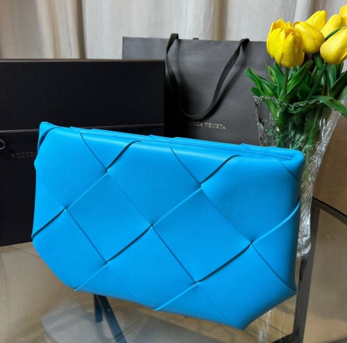 بوتيقا Bottega