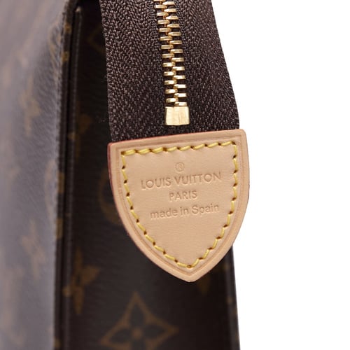 لويس فيتون POCHE TOILETTE