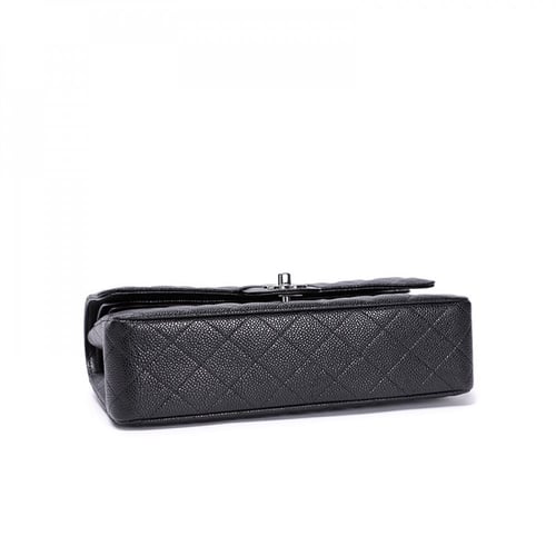 ‎شانيل كلاسيك (كافيار) هاردوير فضي Chanel classic...