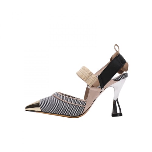 Fendi Colibrì فندي كعب