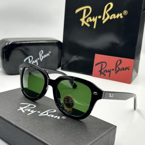 راي بان عدسة زيتي