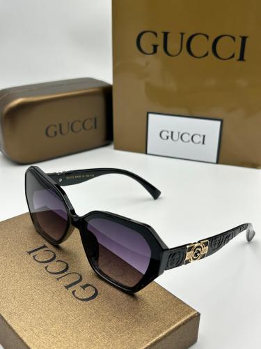 نظارة رجالية قوتشي