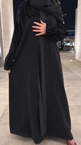 عبايه بليزر مخمل