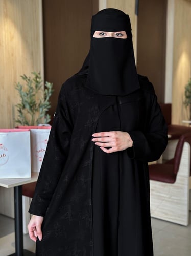 عبايه 110 مع نقاب وطرحه مجاناً