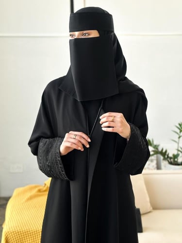 عبايه ليان+ طرحه ونقاب مجانا